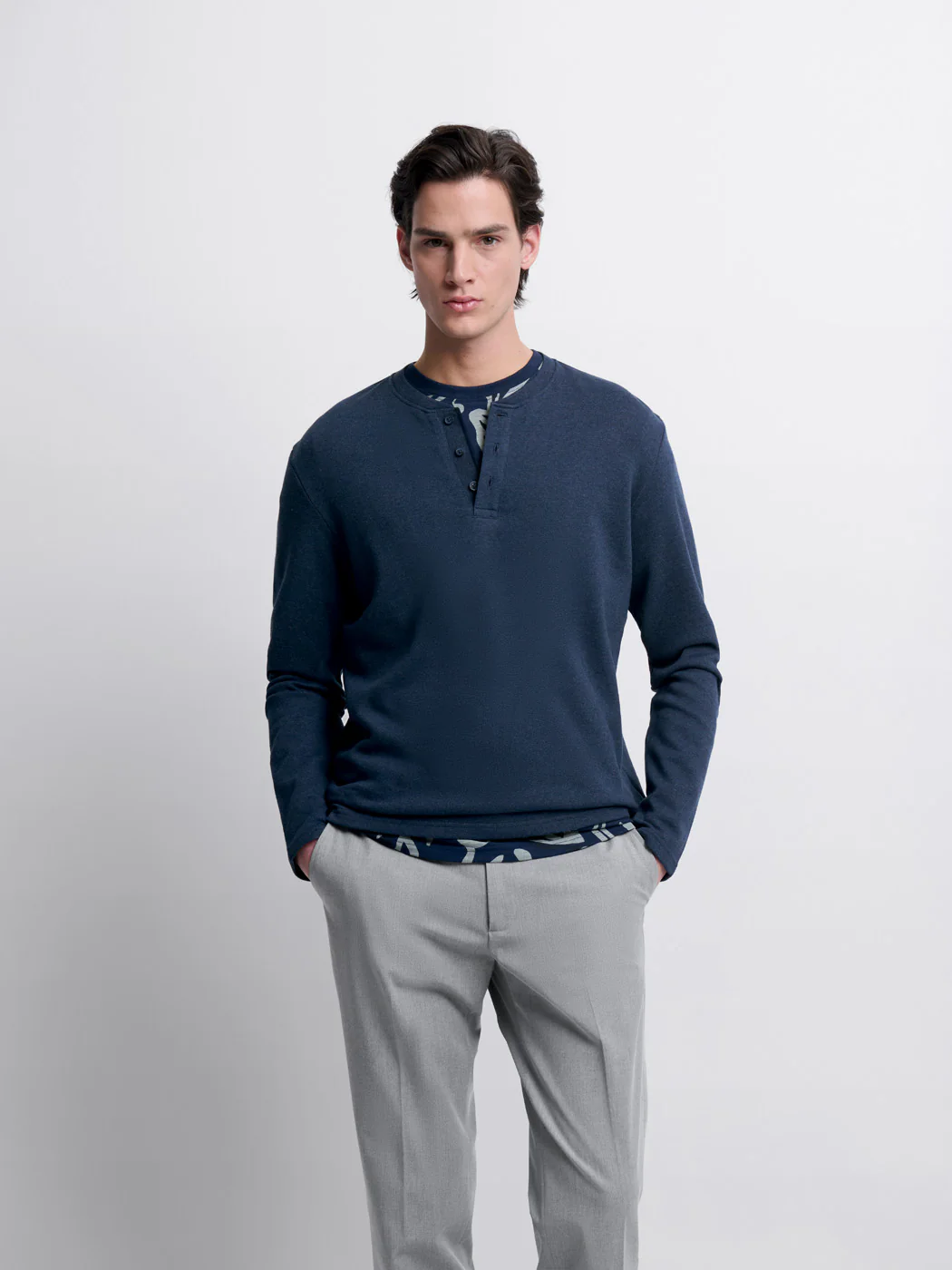 T-shirt manches longues col tunisien