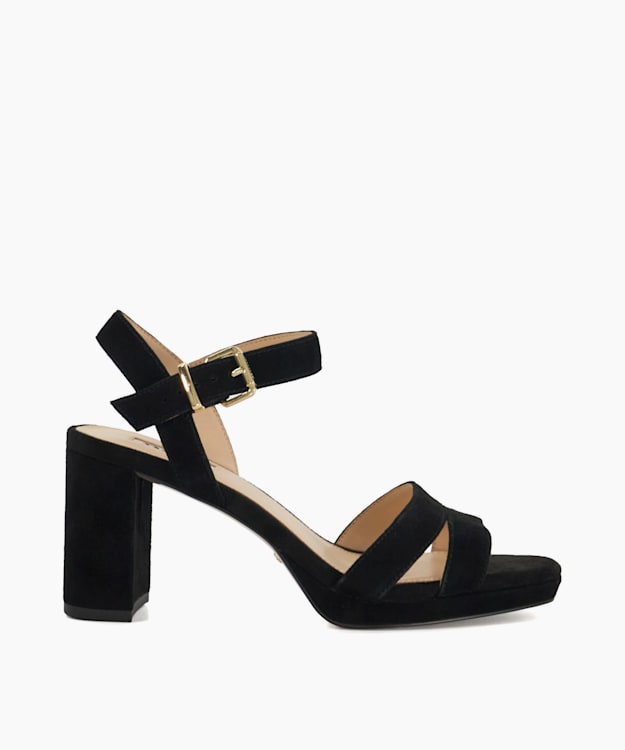 Manifesting Black - Block Heel Sandals
