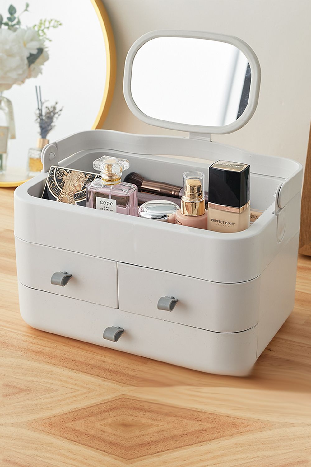 The hot sale Large Makeup Organizer with Mirror and Drawers