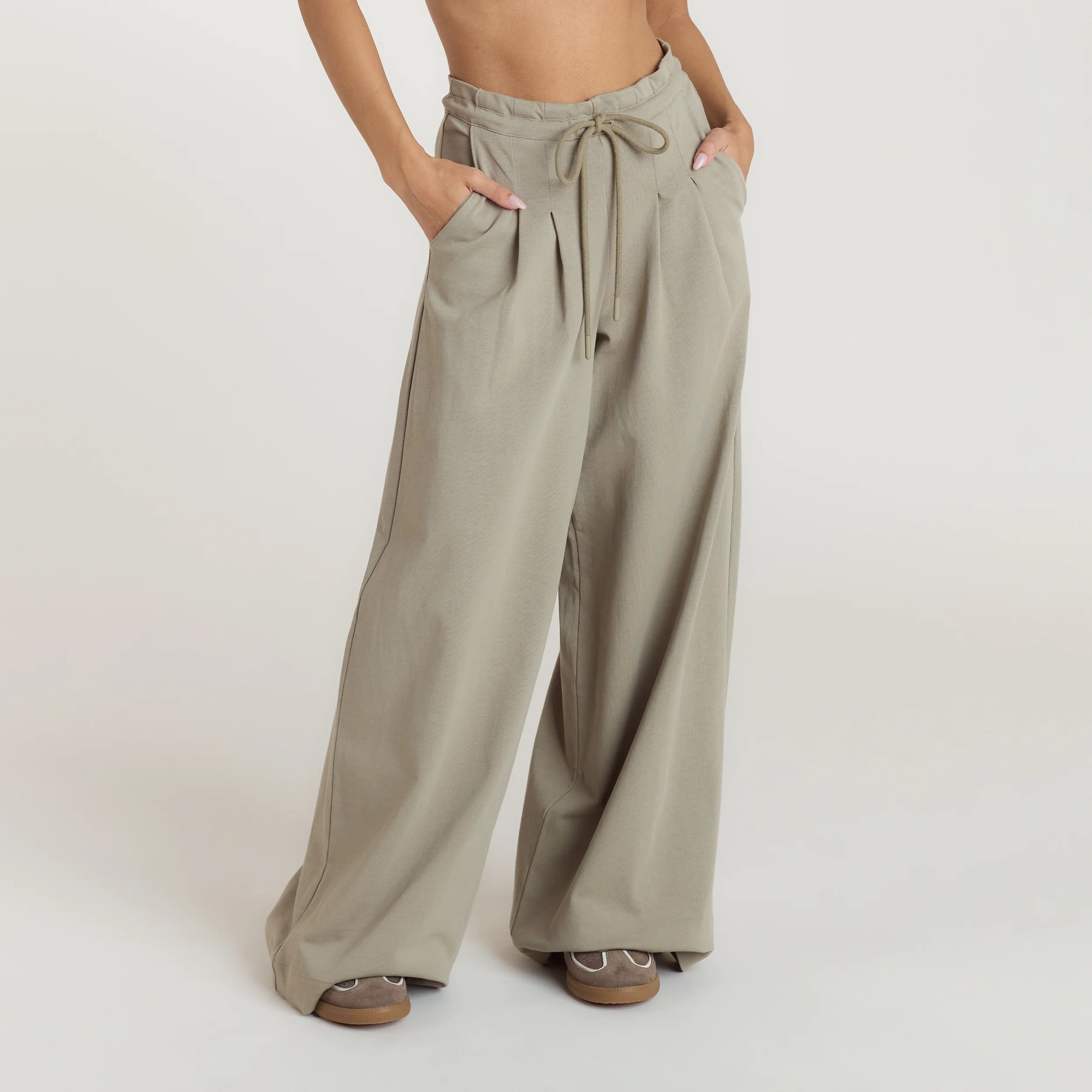 Pleated Wide-Leg Trousers - Thyme