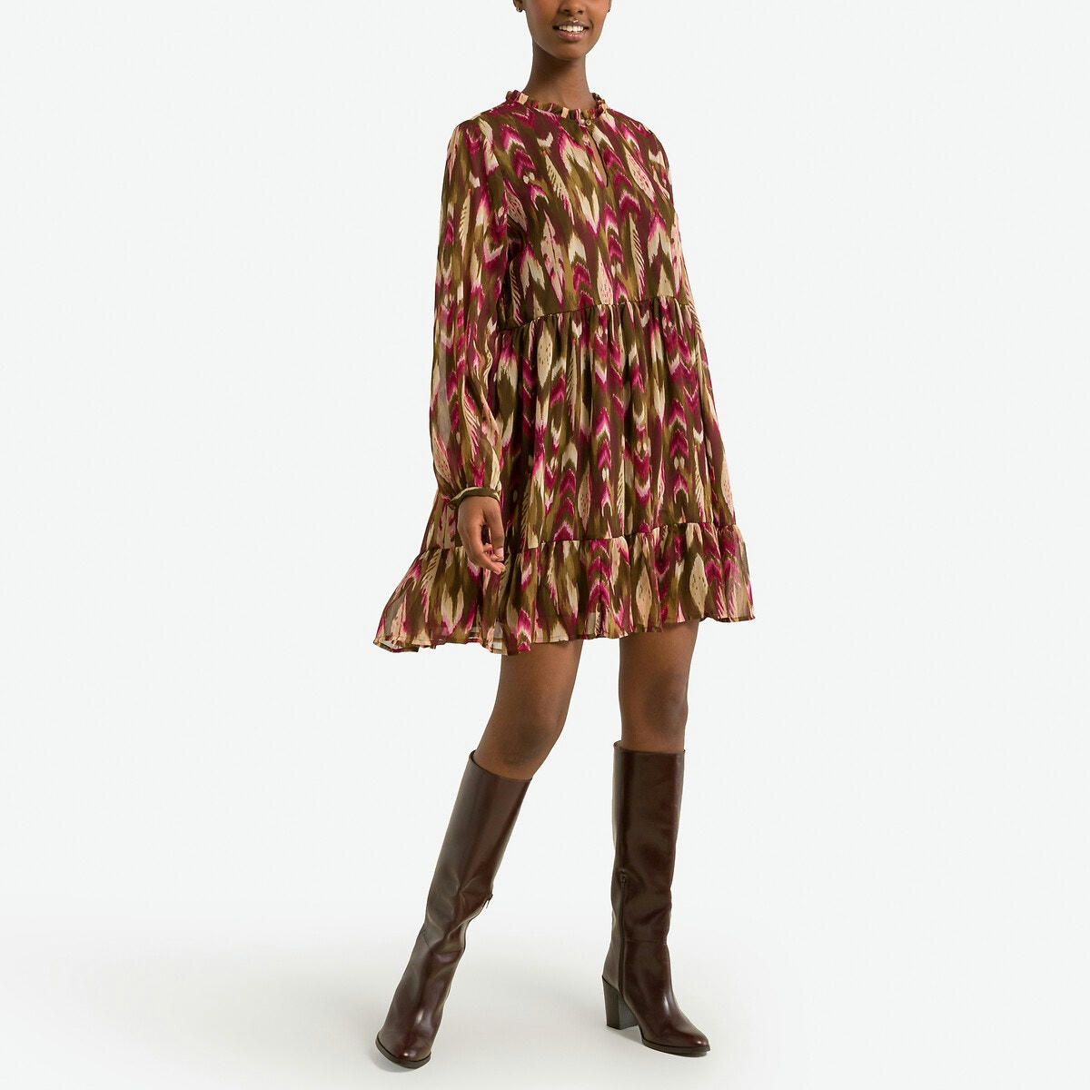 Robe courte, manches longues, imprimée