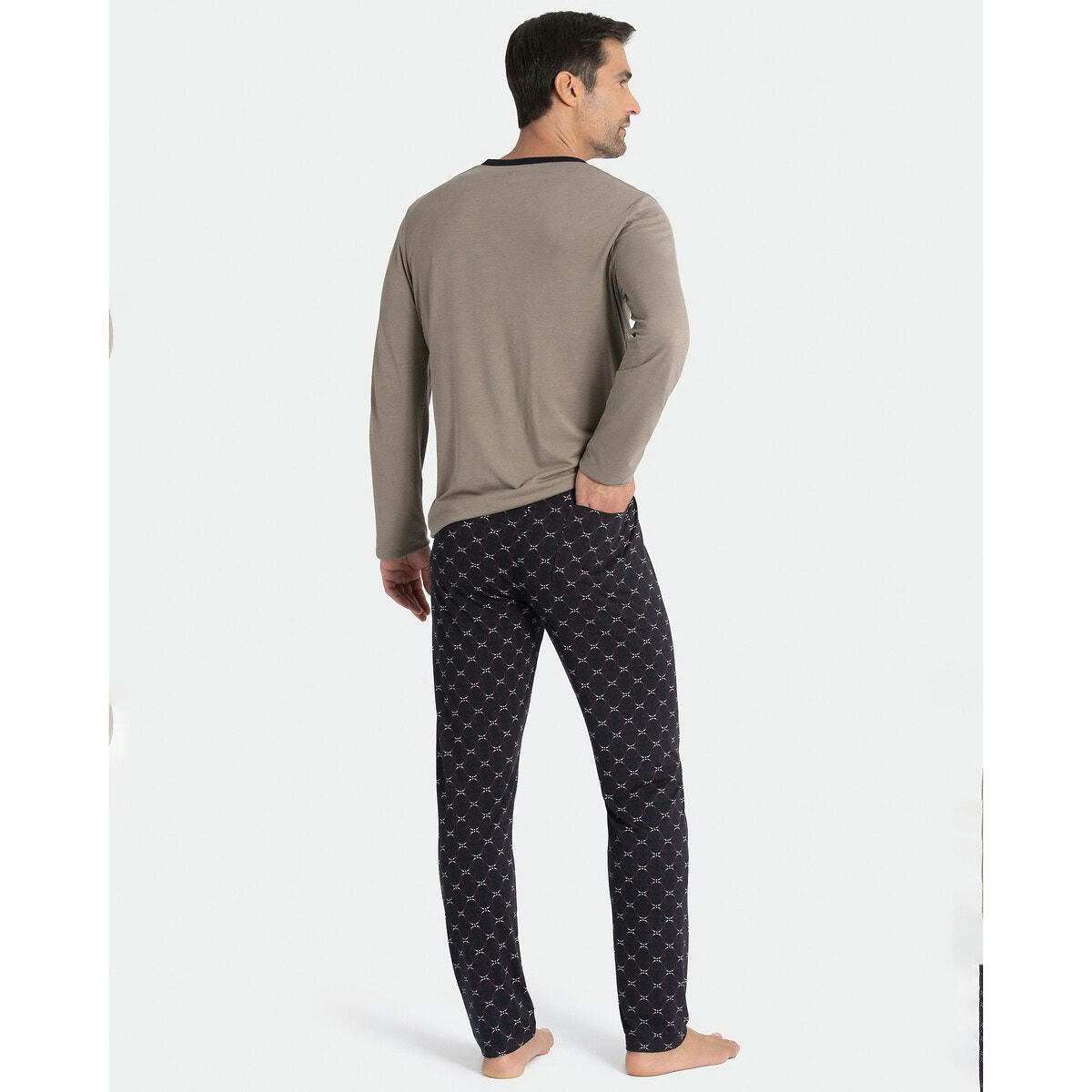 Pyjama long col rond boutonné