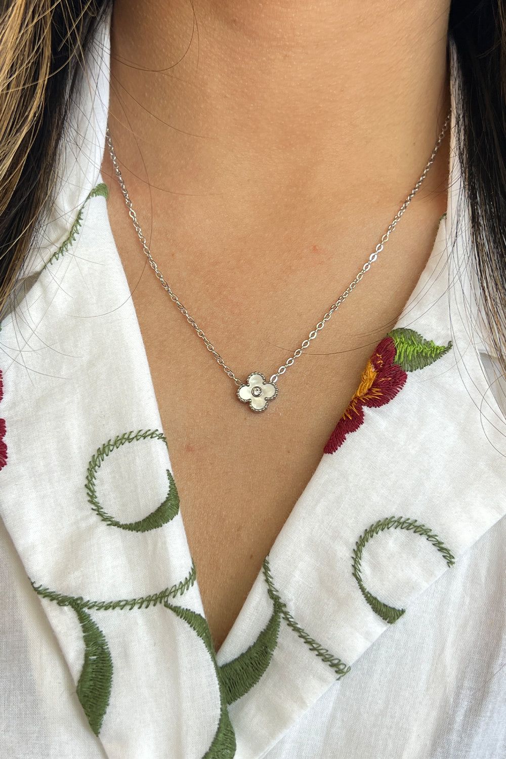 SVNX Clover Necklace with Gift Box