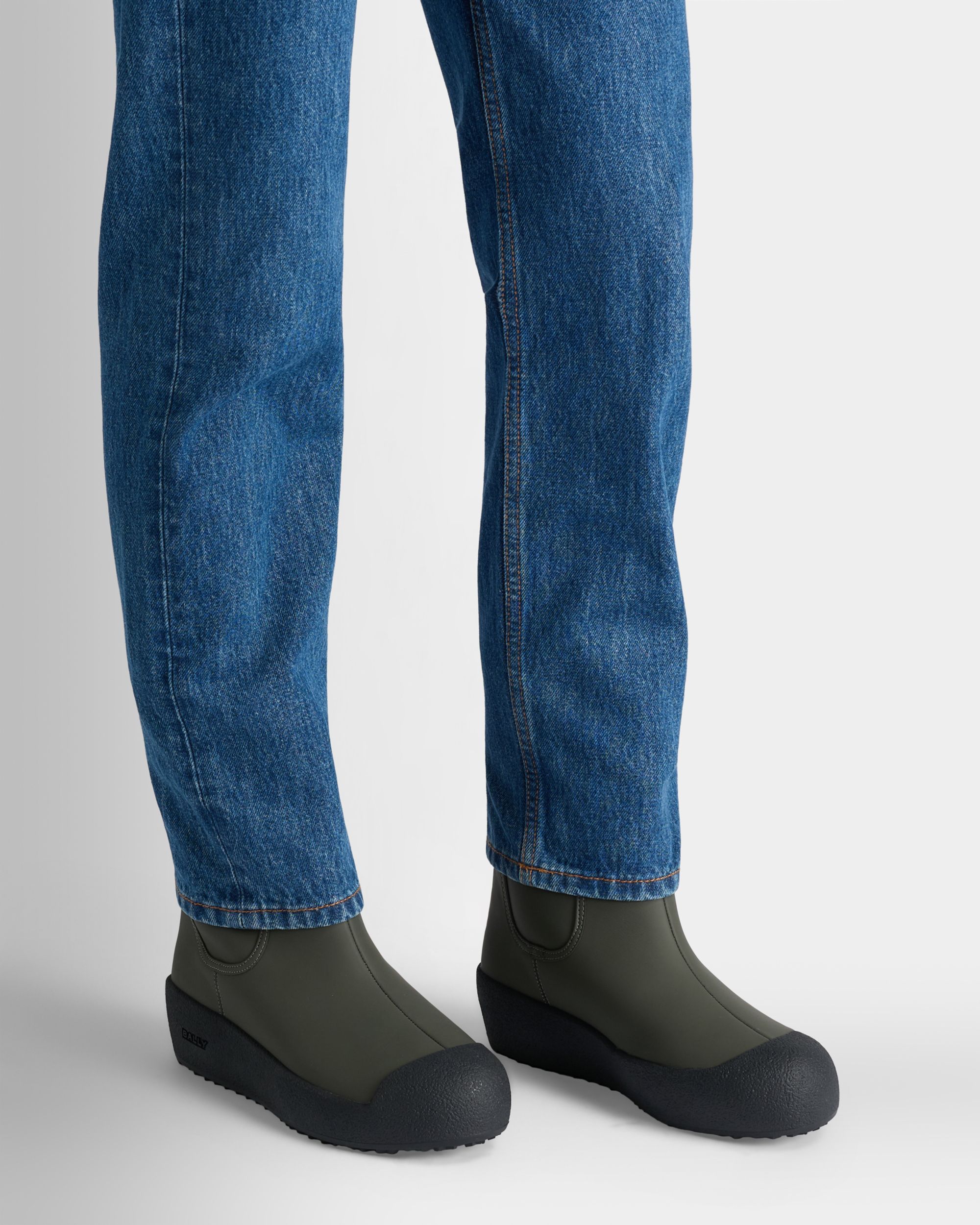 Bally Curling Stiefel Aus Leder In Military Green Und Schwarz