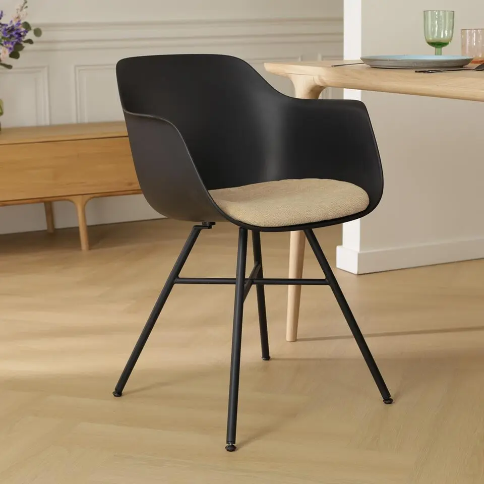 Nolon Noa-Liz Eetkamerstoel Zwart met Nougatbruin Zitkussen Zwart Onderstel