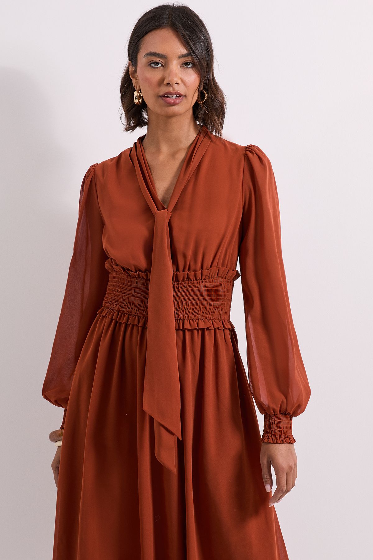 Dorothy Perkins Bow Tie Neck Detail Shirred Waist Midi Dress