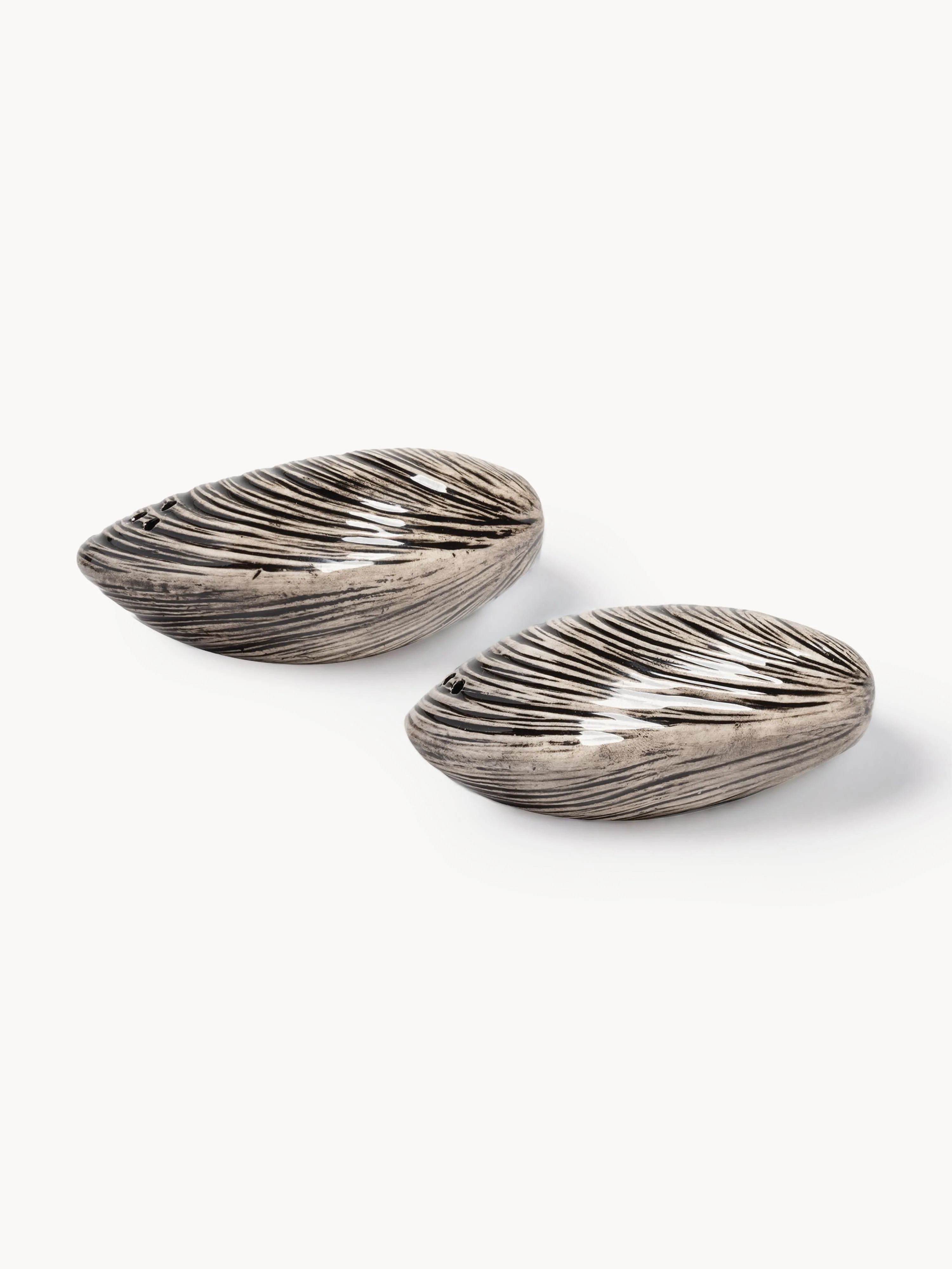 Handbemalte Salz- & Pfefferstreuer Mussel aus Dolomit, 2er-Set