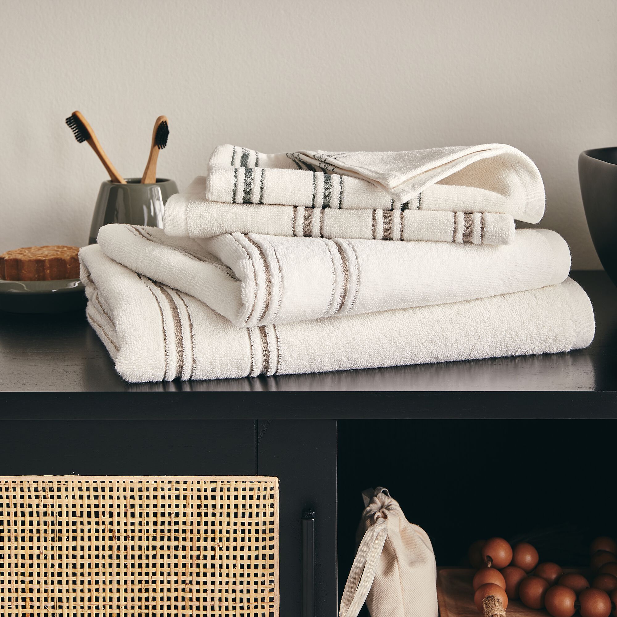 ROMY - Serviette de toilette en coton 50x100cm - blanc ventoux