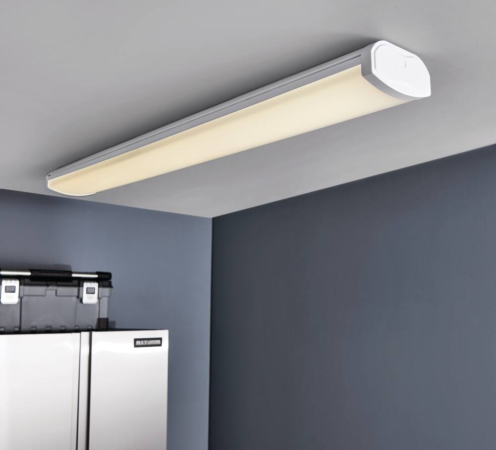 NOMA LED Wrap Light, 4-ft