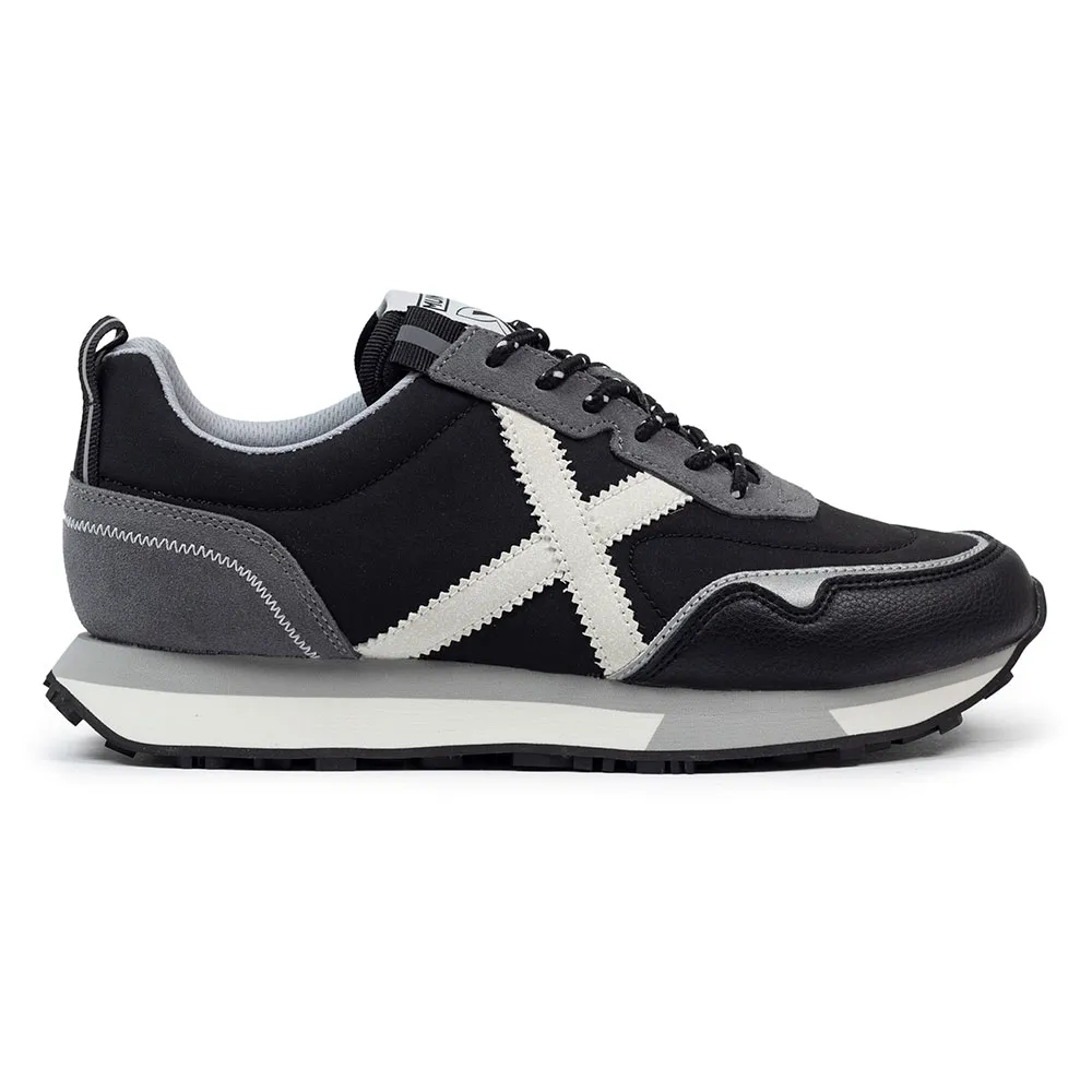 Munich Next 17 trainers