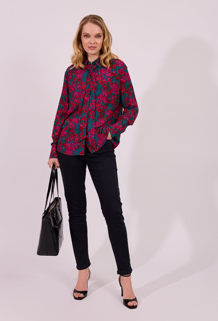 Granatowe jeansy slim fit
