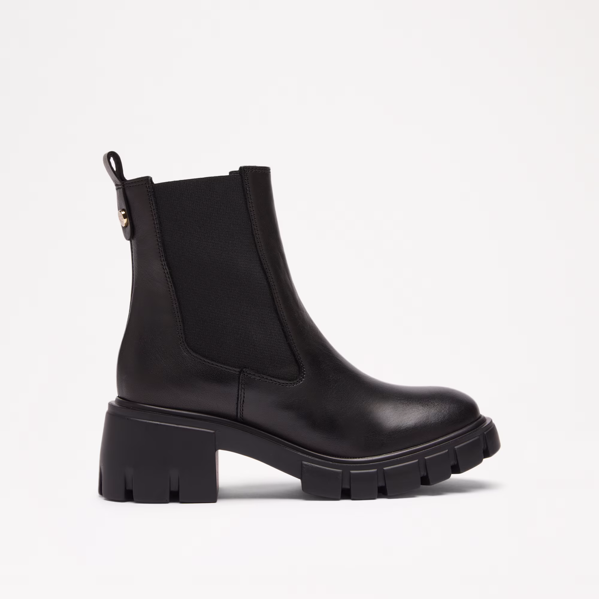 City Low<br>Cleated Heel Chelsea Boot