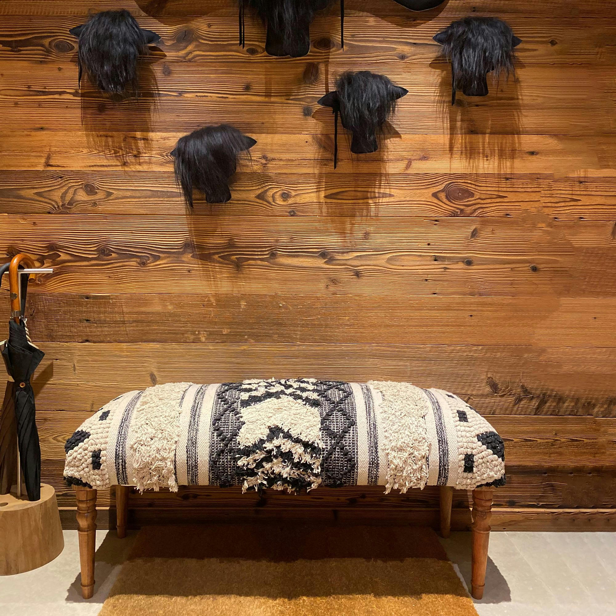 ASSAM - Banc en coton tressé écru et noir avec pieds en bois