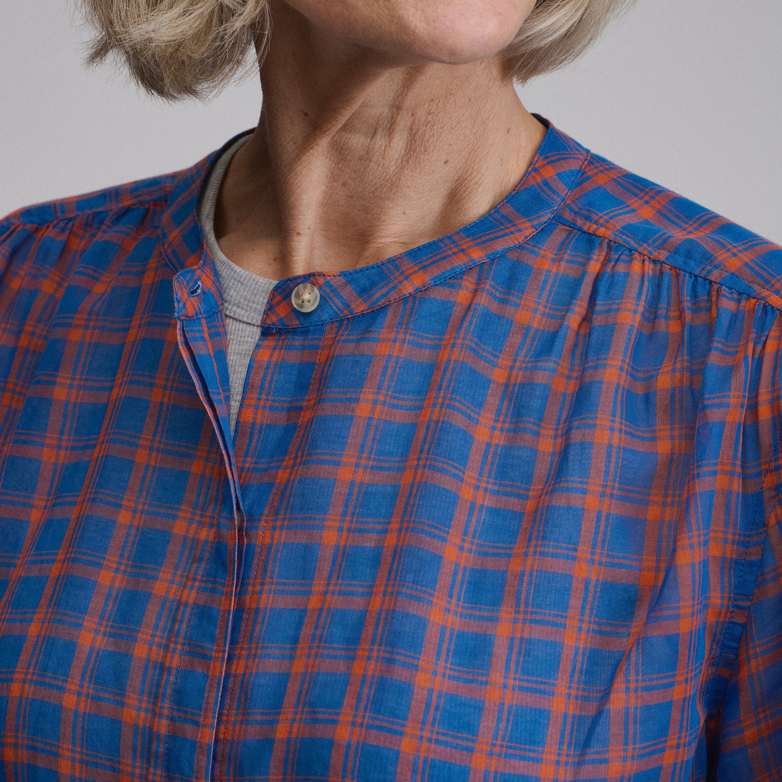 Women's Long-Sleeve Collarless Button-Down Shirt