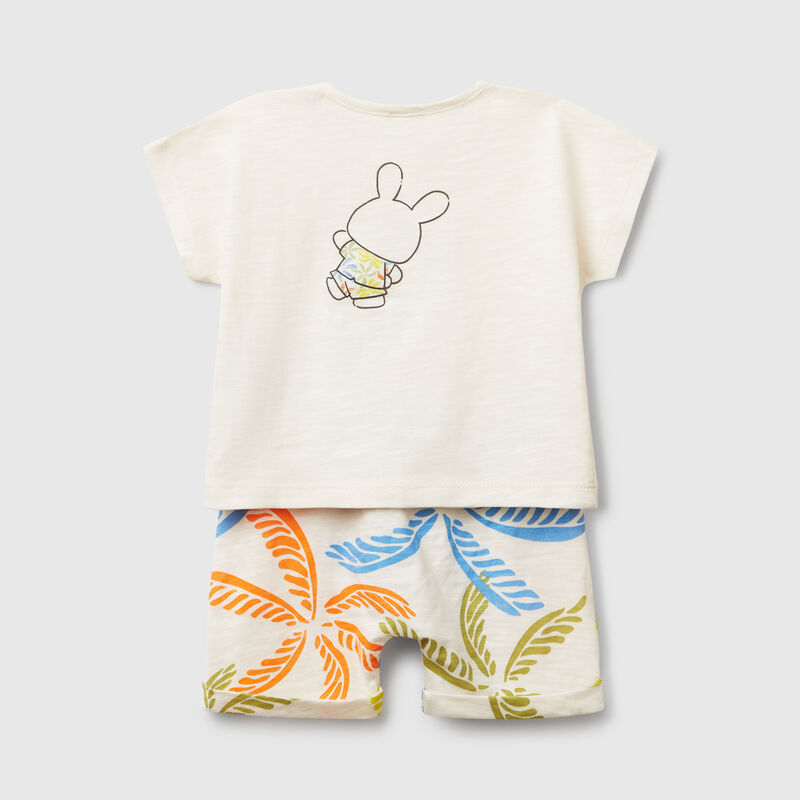Lightweight t-shirt and shorts set