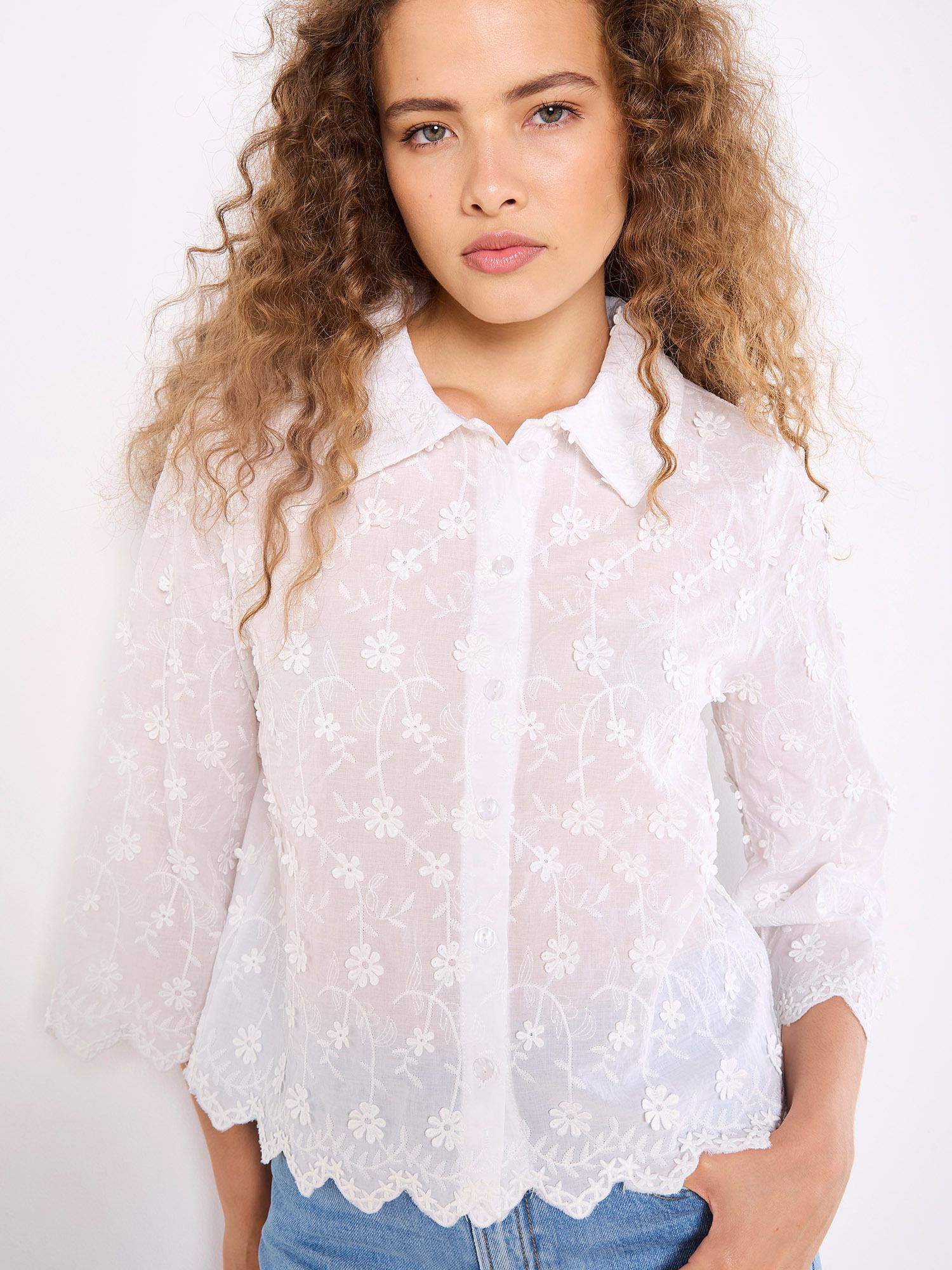 Apricot Applique Flowers Cropped Shirt