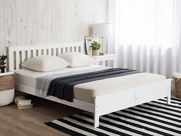 Lit avec sommier Bois de pin MAYENNE 140 x 200 cm Blanc