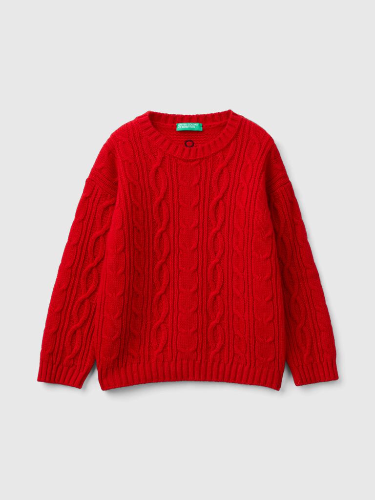 Cable knit sweater in wool blend