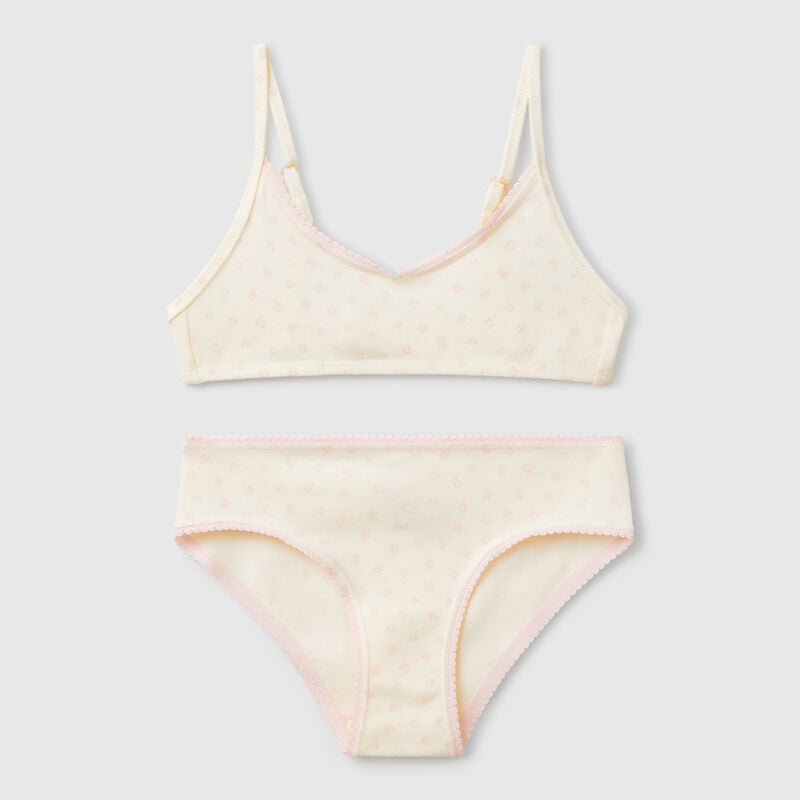 Floral bra and underwear set