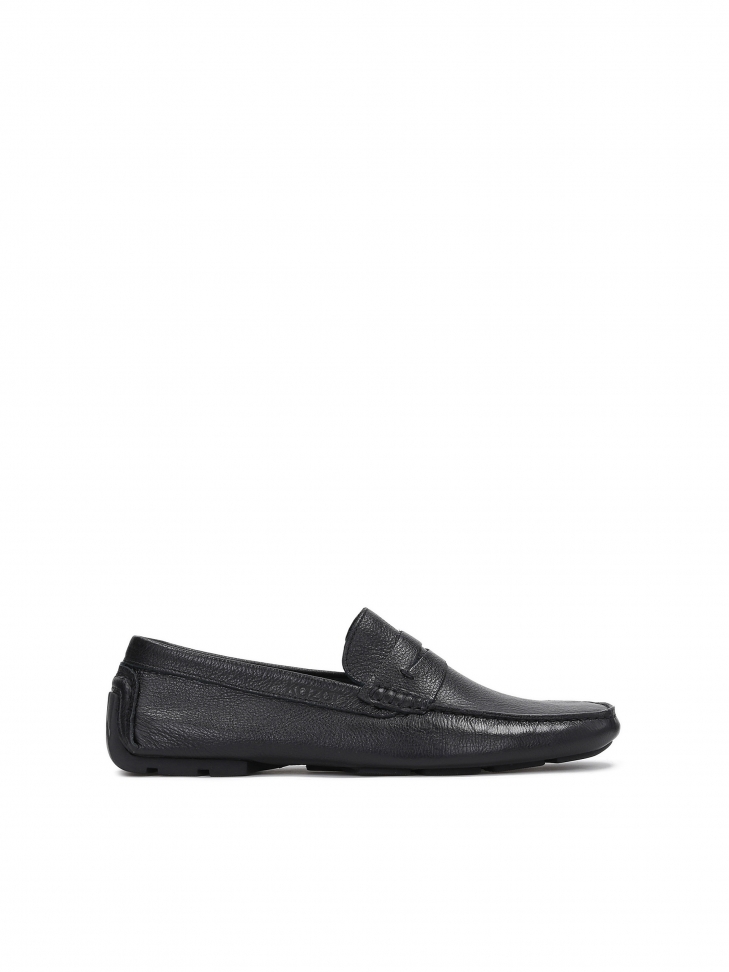Men's black moccasins