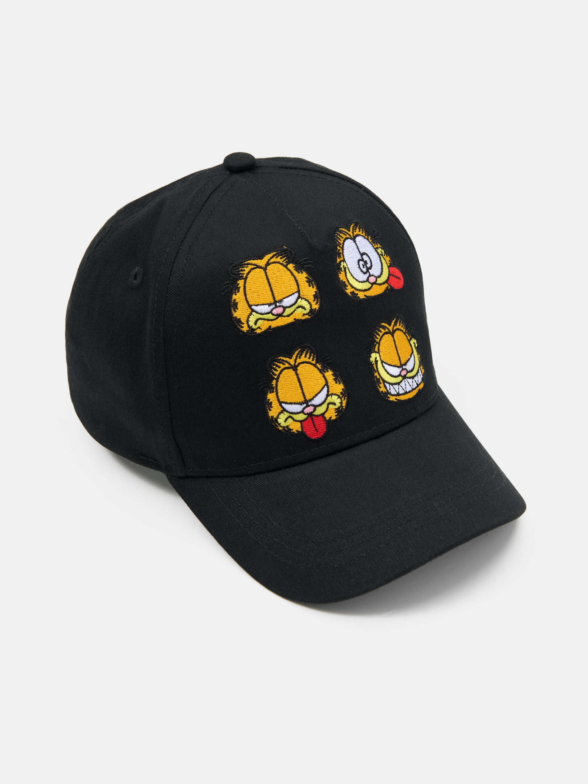 Czapka z daszkiem z haftem Garfield