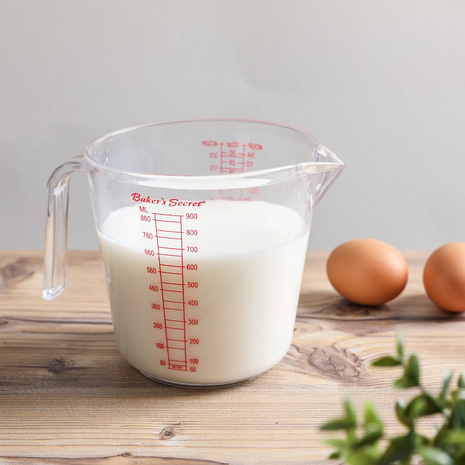 Caraffa graduata 900 ml in plastica Baker Secret