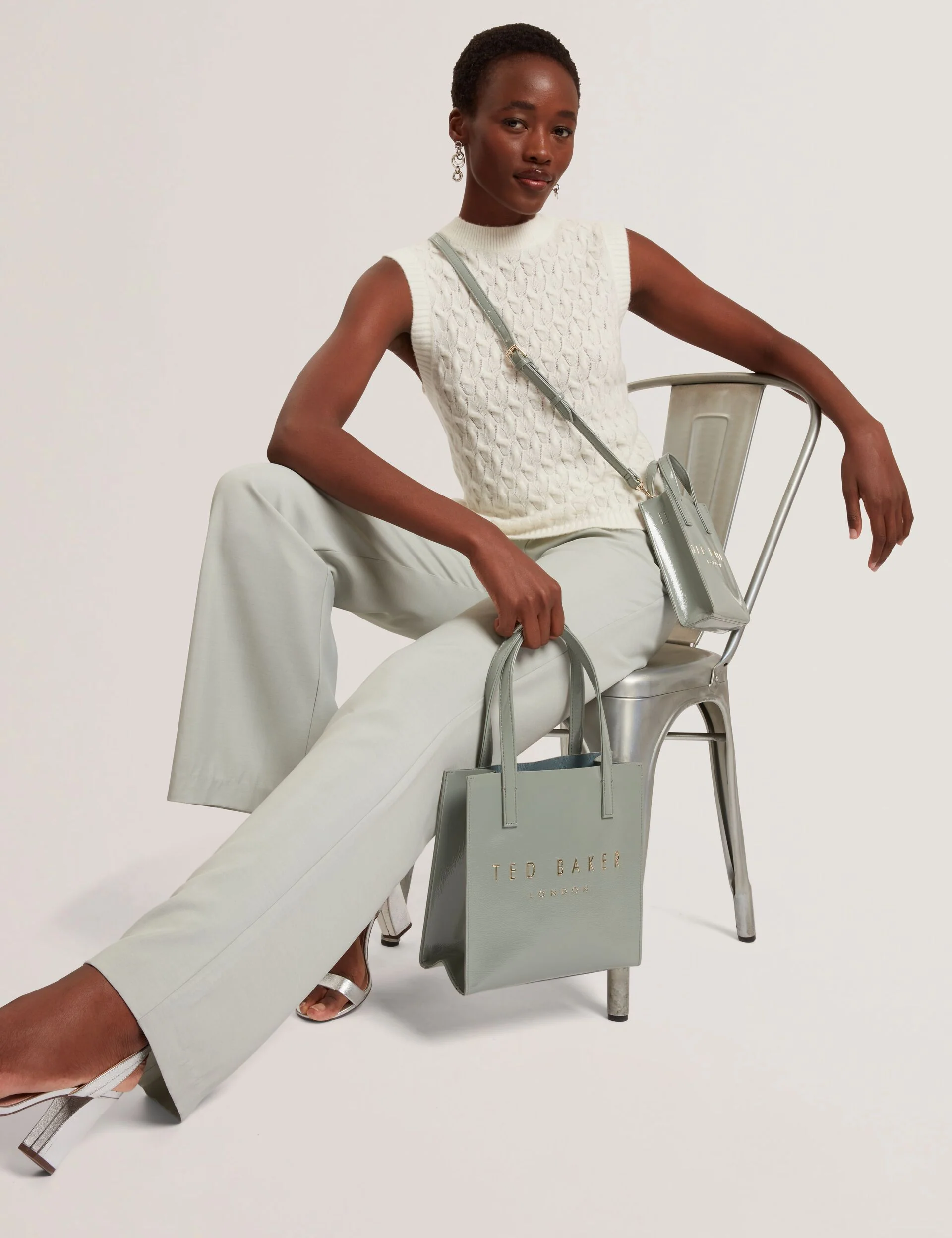 LUTTE | LIGHT GREY