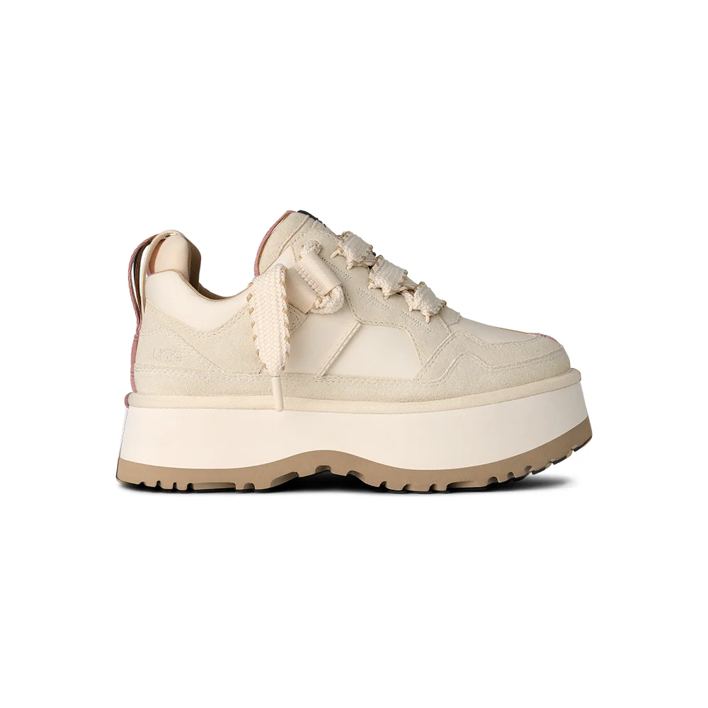 UGG Astromel