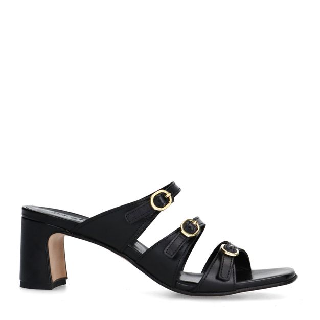 Zwarte leren sandalen met hak en gespen