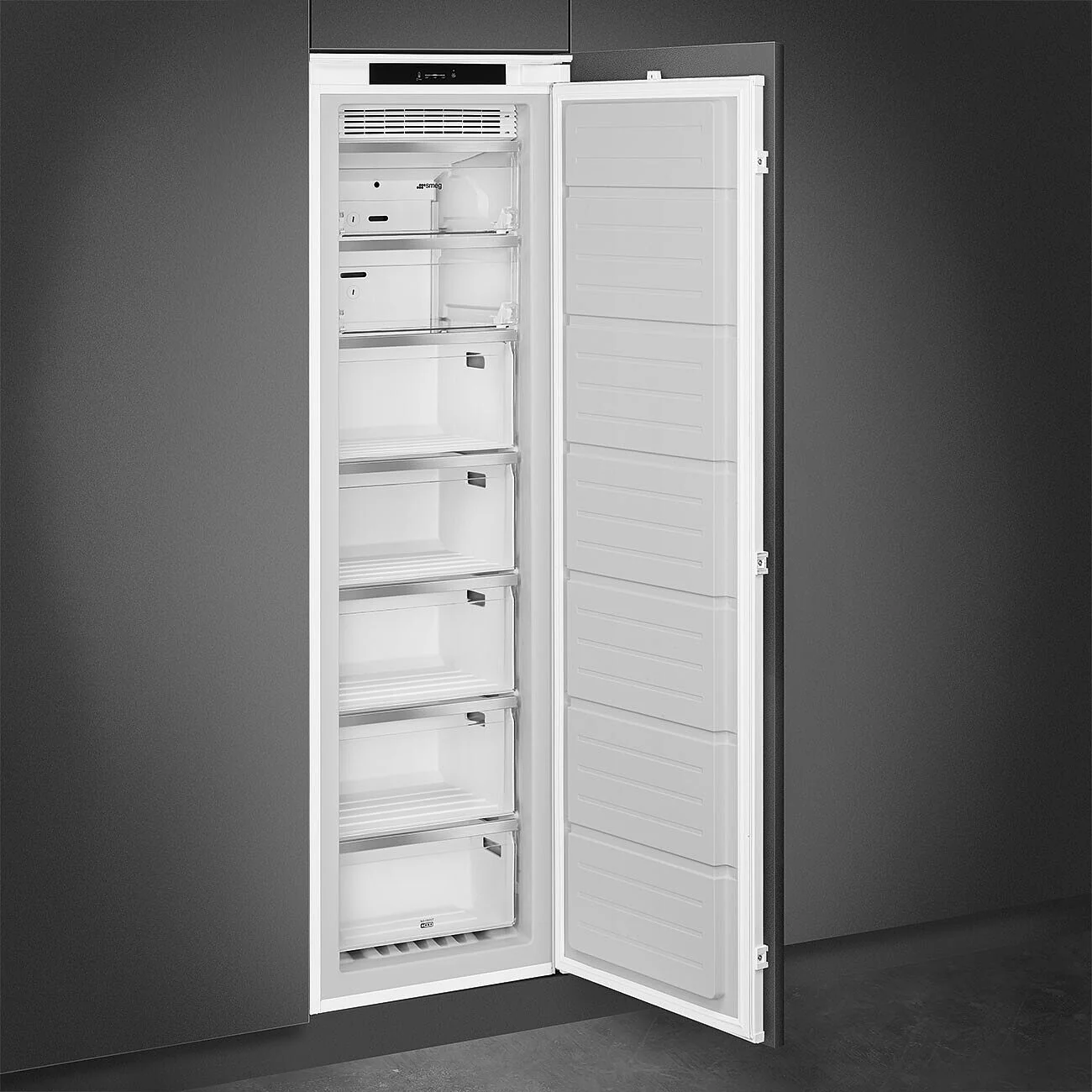 60cm Integrated In Column Frost Free Freezer