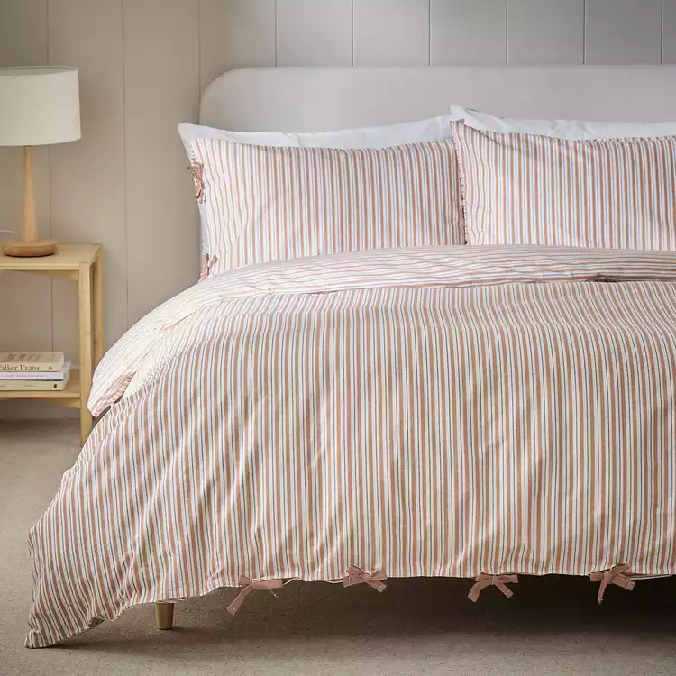 Habitat Textured Stripe with Ties Rust Bedding Set - Single