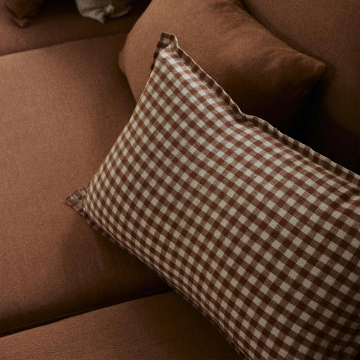 HÔTEL PARTICULIER - Housse de coussin en lin lavé vichy brique 30x50