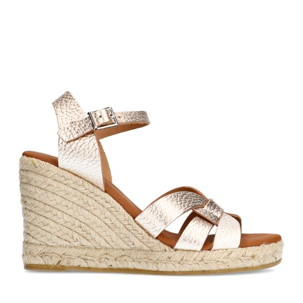 Gouden metallic sleehak sandalen