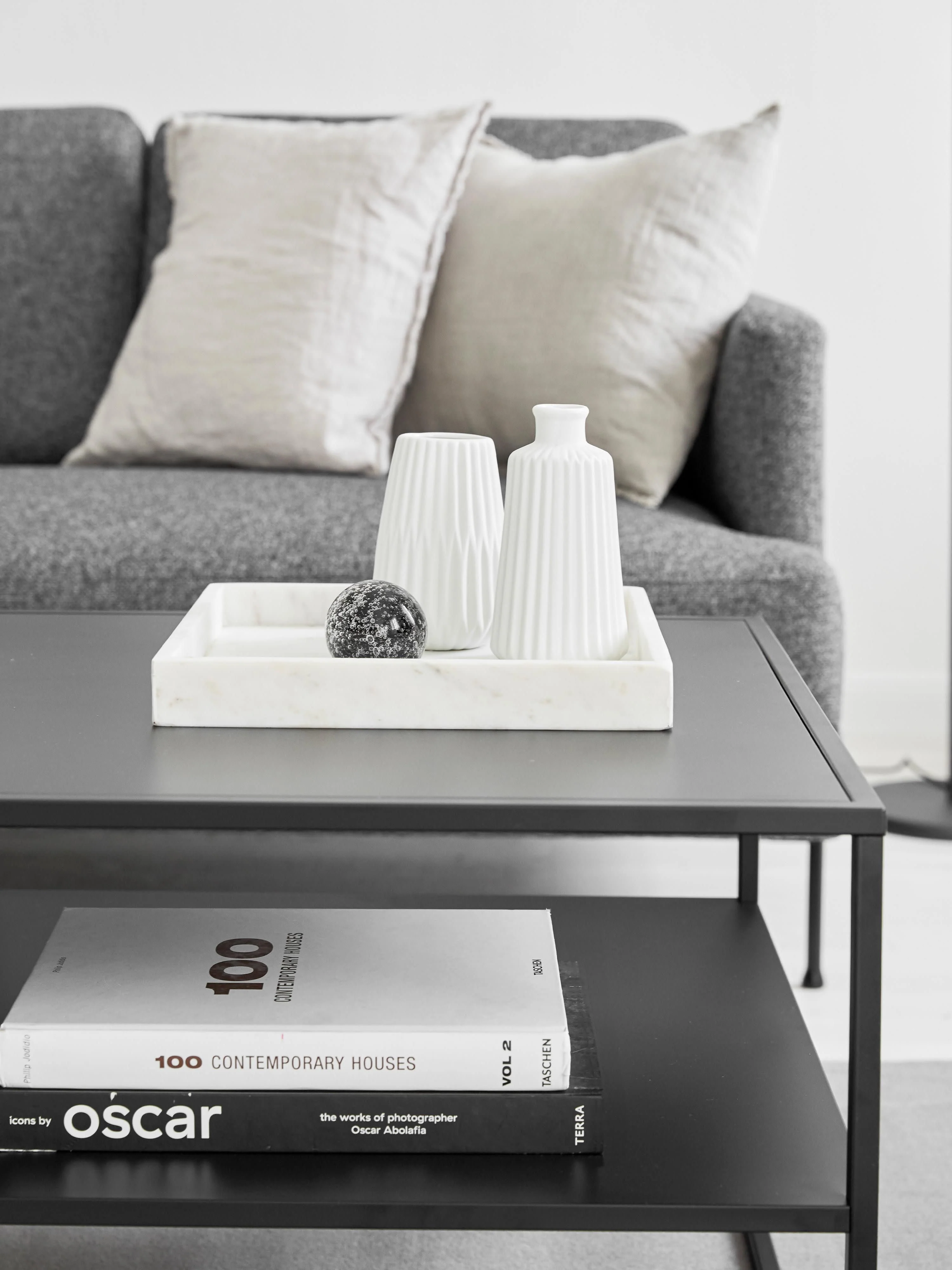 Vasen Esko mit Rillenrelief, 2er-Set