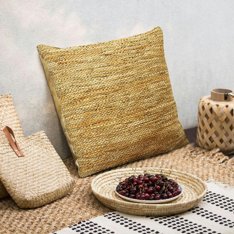 SKIN - Coussin en cuir tressé jaune 70x70