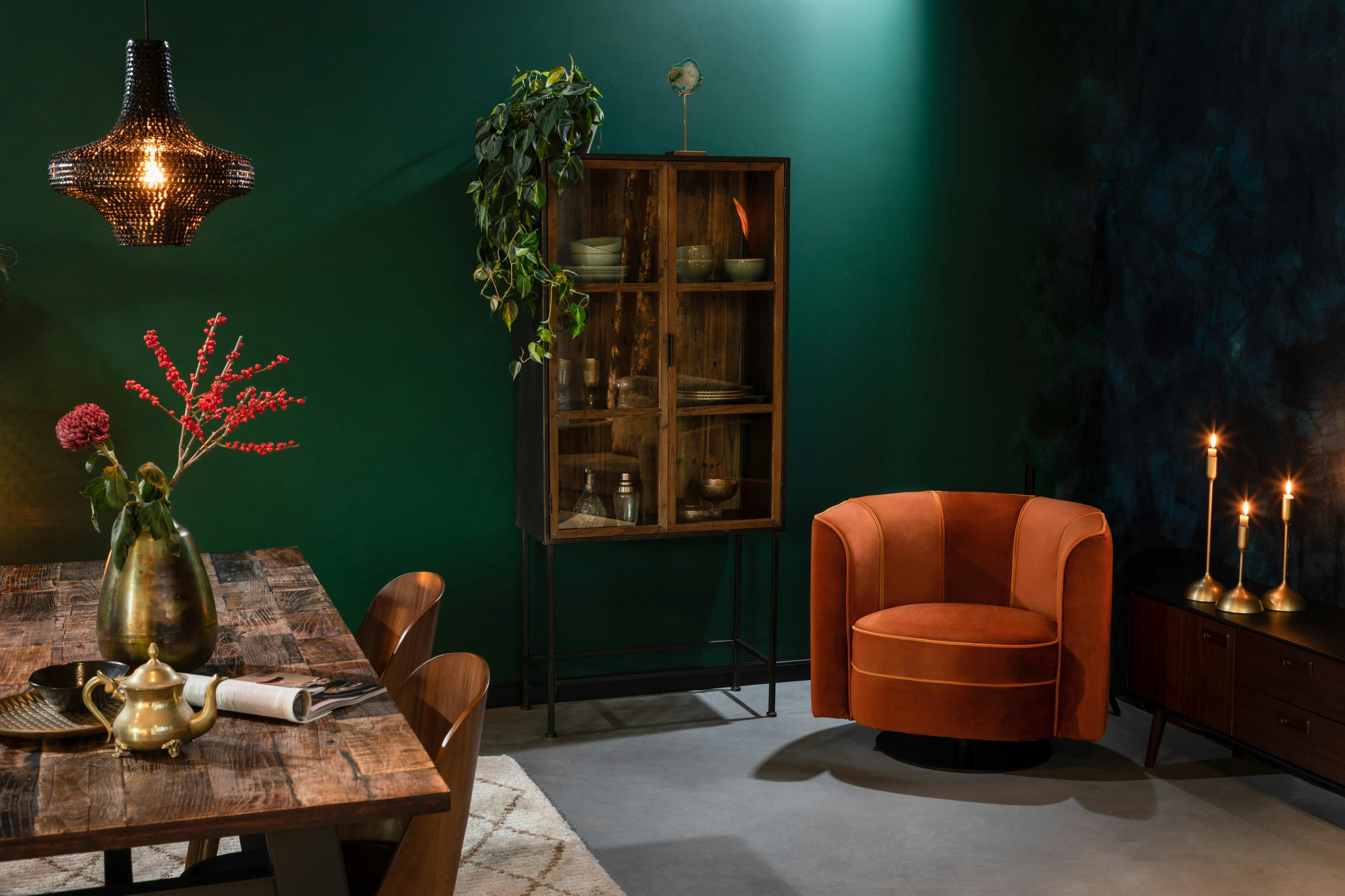 BERLIN - Armoire en bois marron