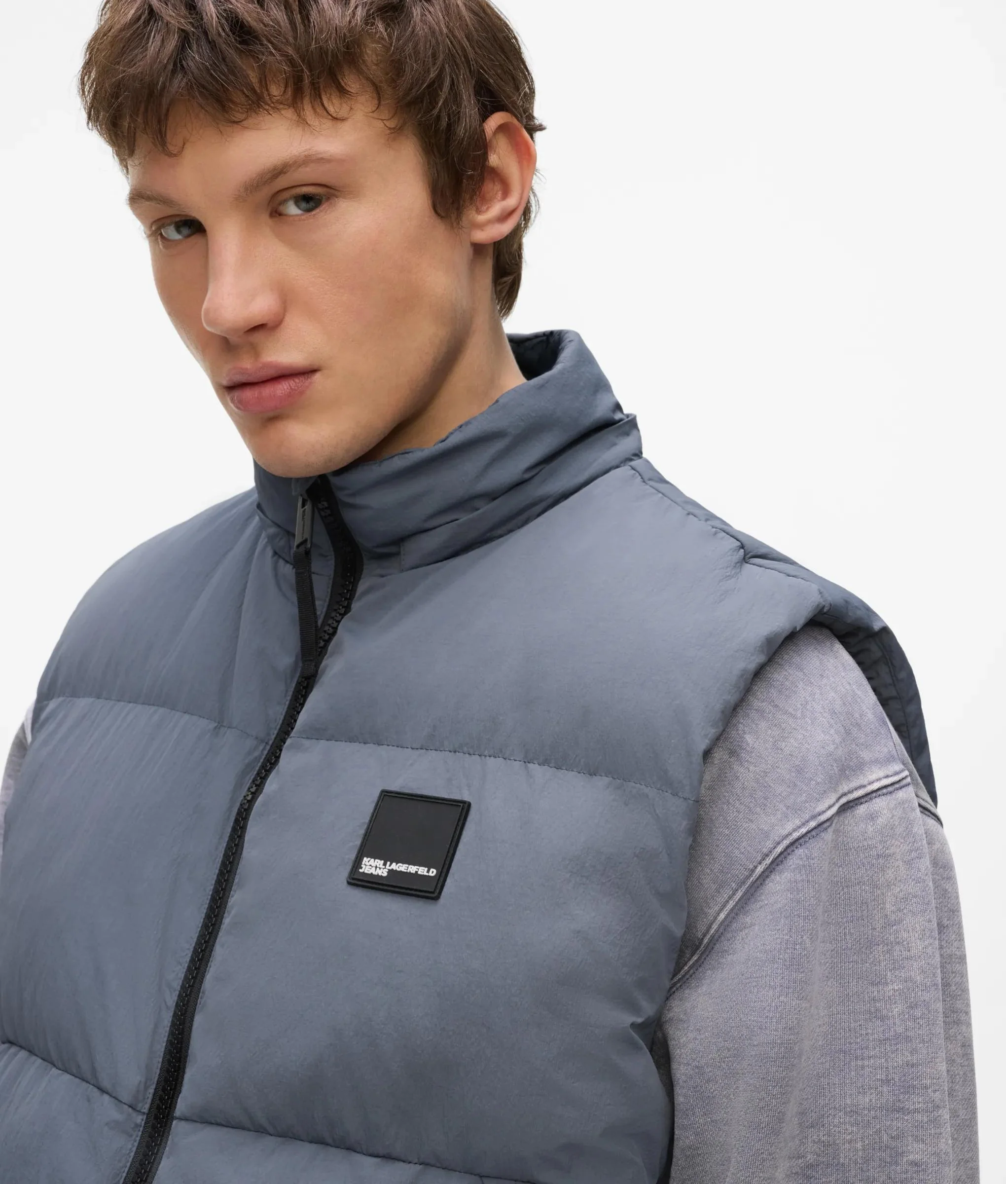 Gilet matelassé avec capuche