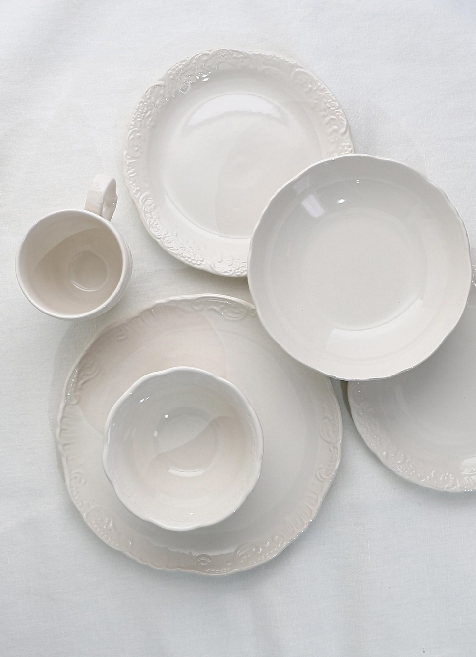 COUPELLE EN GRÈS ORNEMENTÉ CREME