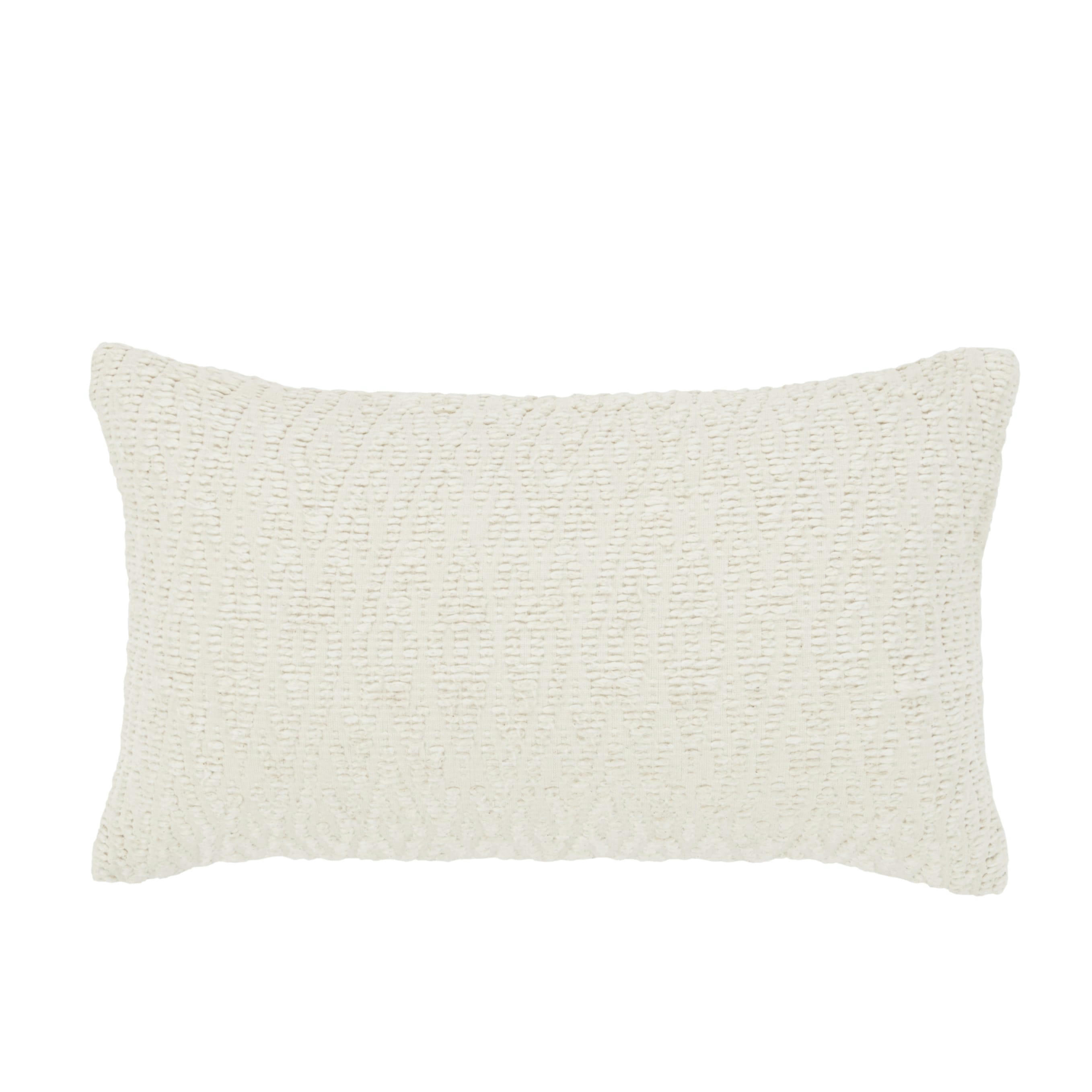 JODAR - Coussin en coton biologique tissé jacquard écru boutons en noix de coco 50x30
