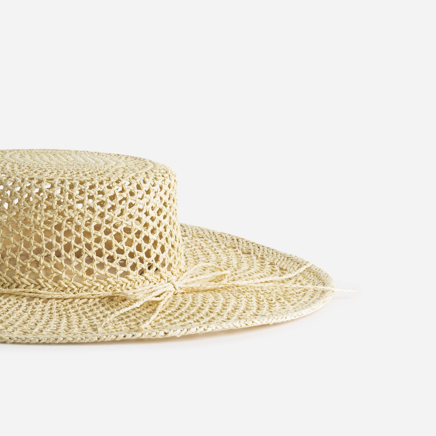 Chapeau écru ajouré