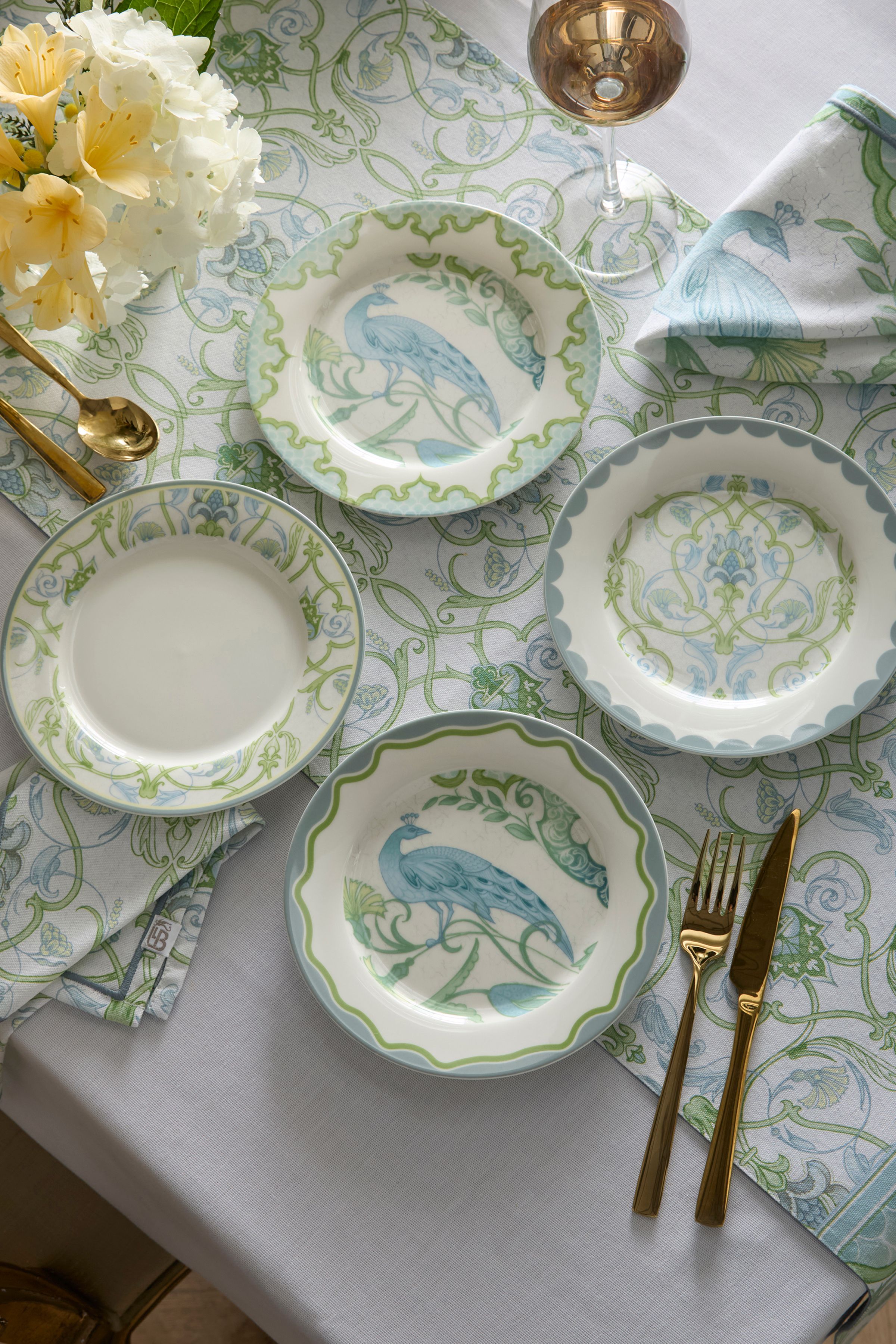 Laurence Llewelyn-Bowen Palm Court' Peacock & Oranate Print 100% Cotton Napkins (4 Pack)
