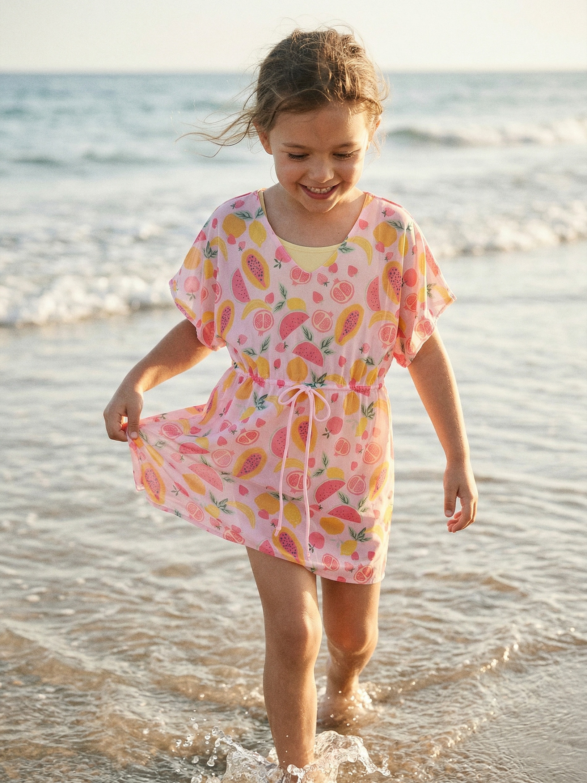 Ponczo plażowe z wiązaniem w owoce