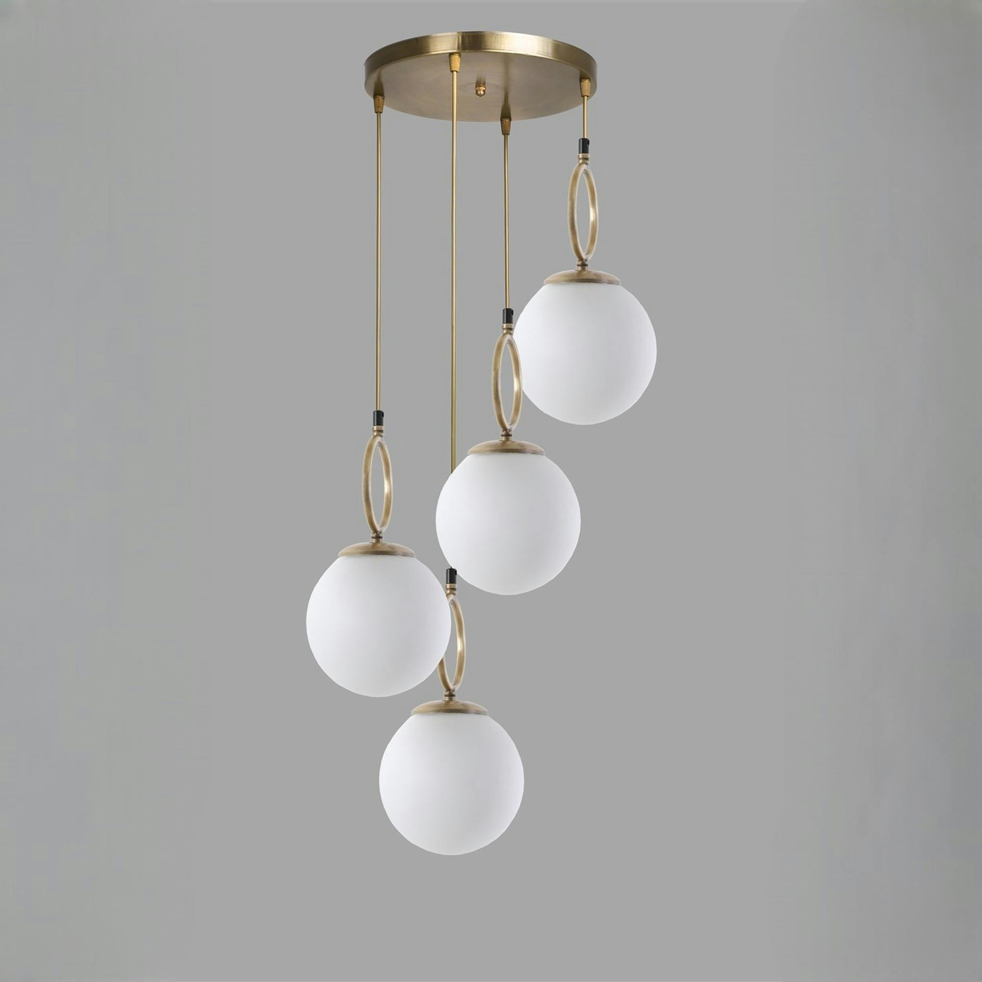 Suspension grappe 5 globes blancs avec anneaux SIERRE