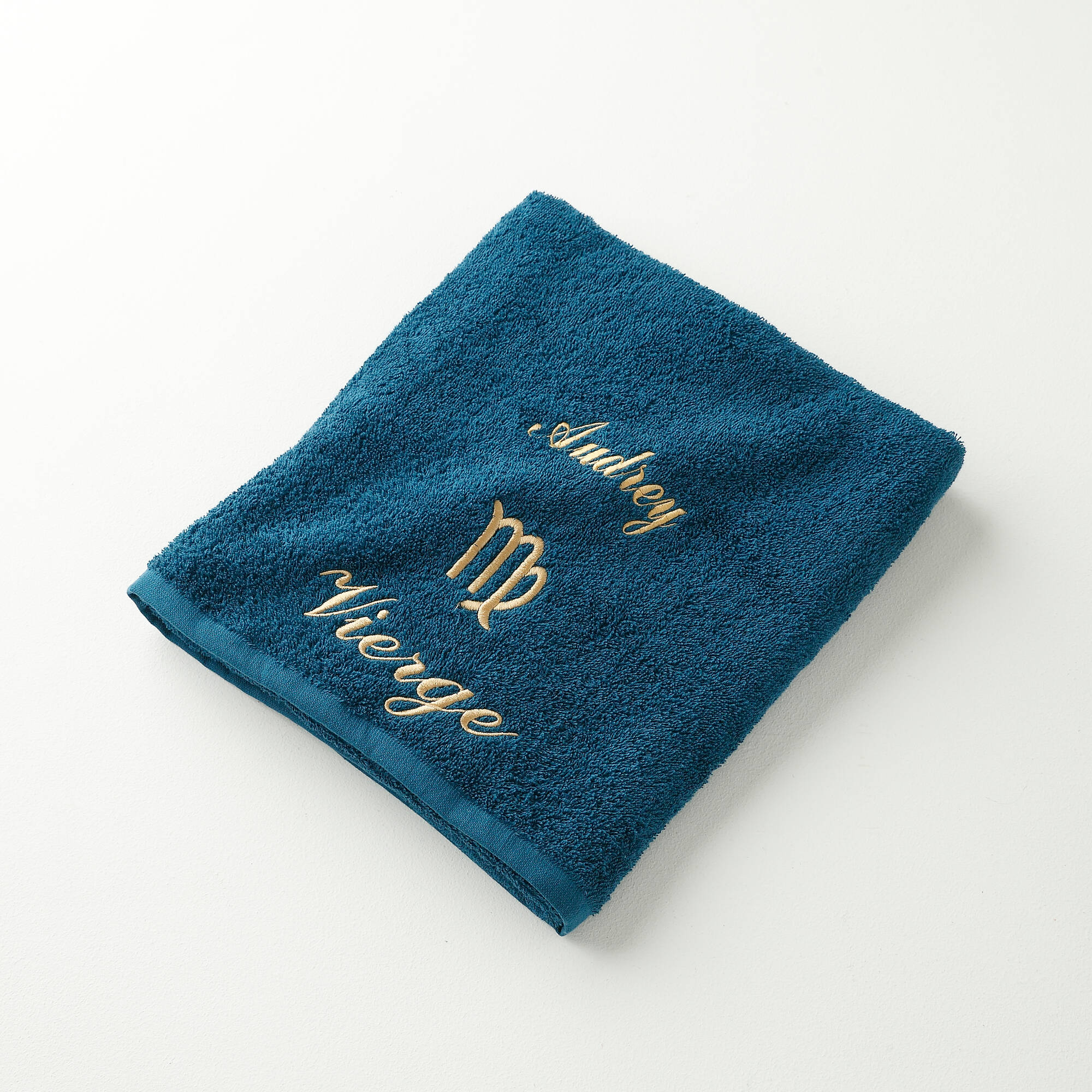 Serviettes de bain brodées Vierge personnalisable - 420g/m2