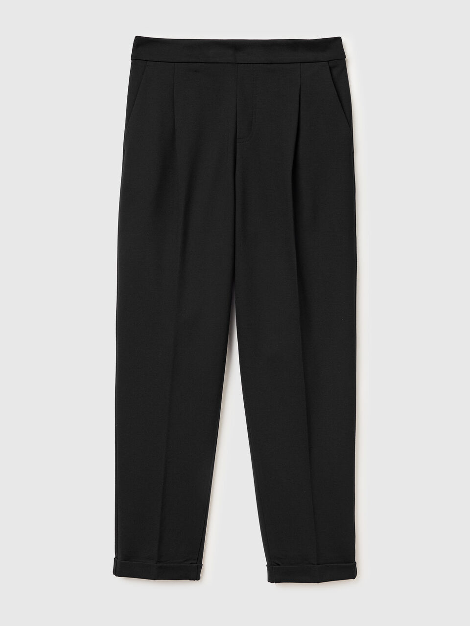 Regular fit trousers with crease