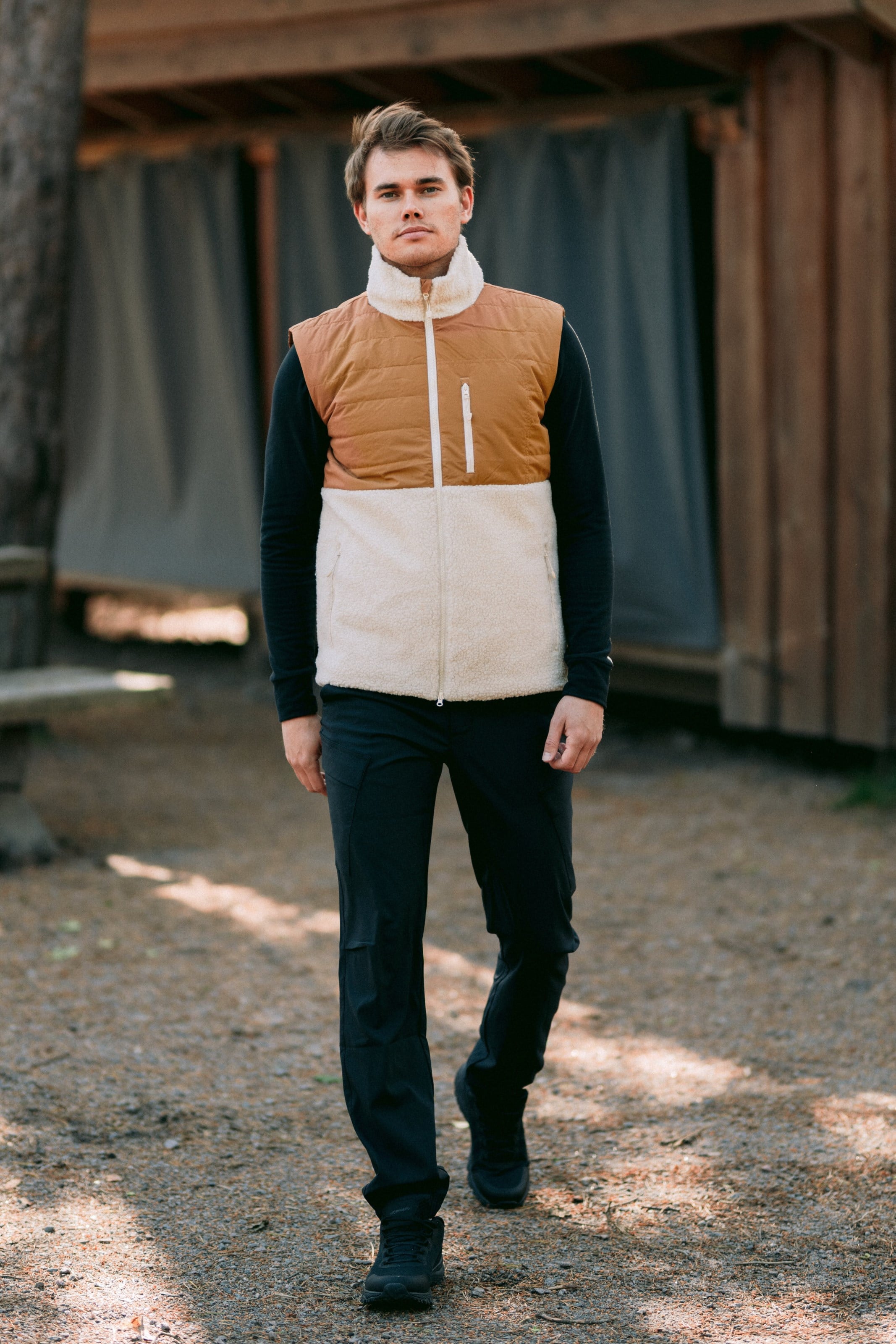 Lomseggen vindstopp sherpavest