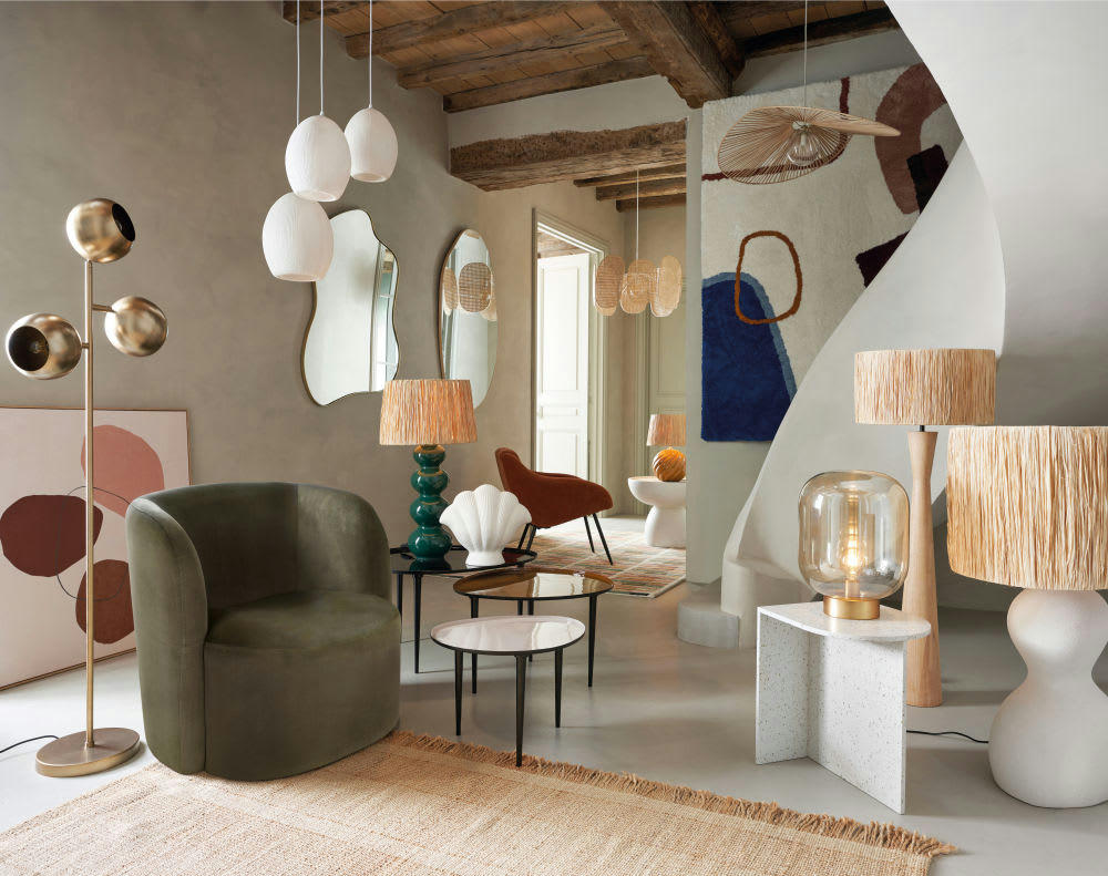 - Statuette coquillage en porcelaine blanche H33