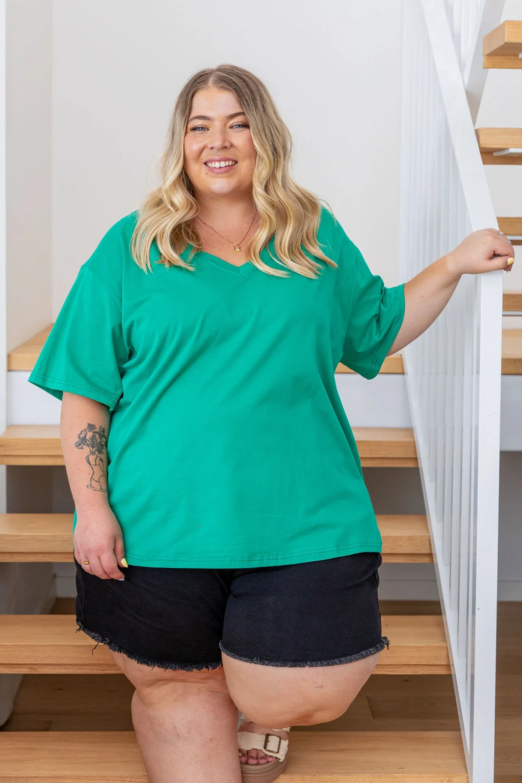 Relaxed V-Neck Tee in Green