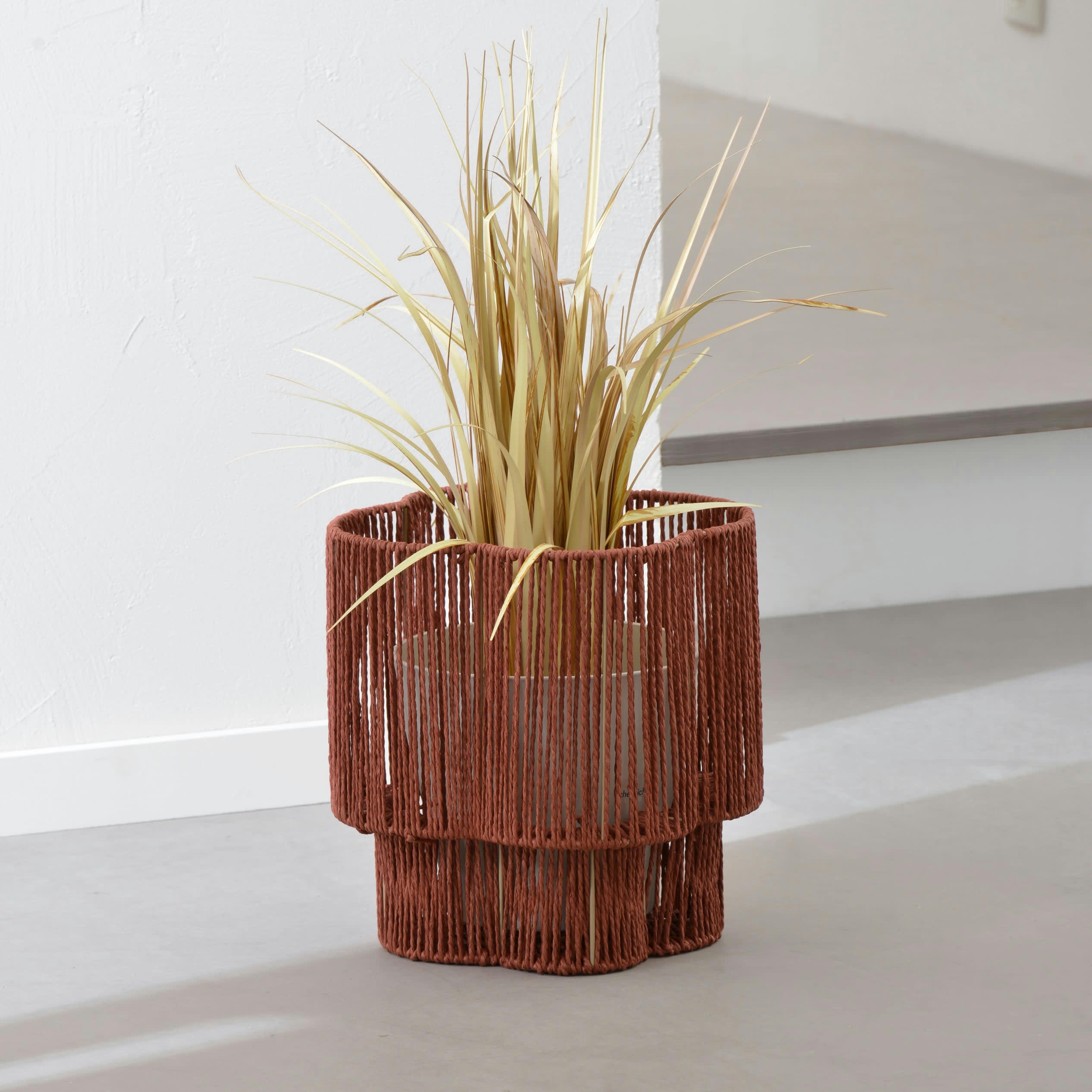 FILOUS - Cache-pot d'intérieur en fibres naturelles rouge