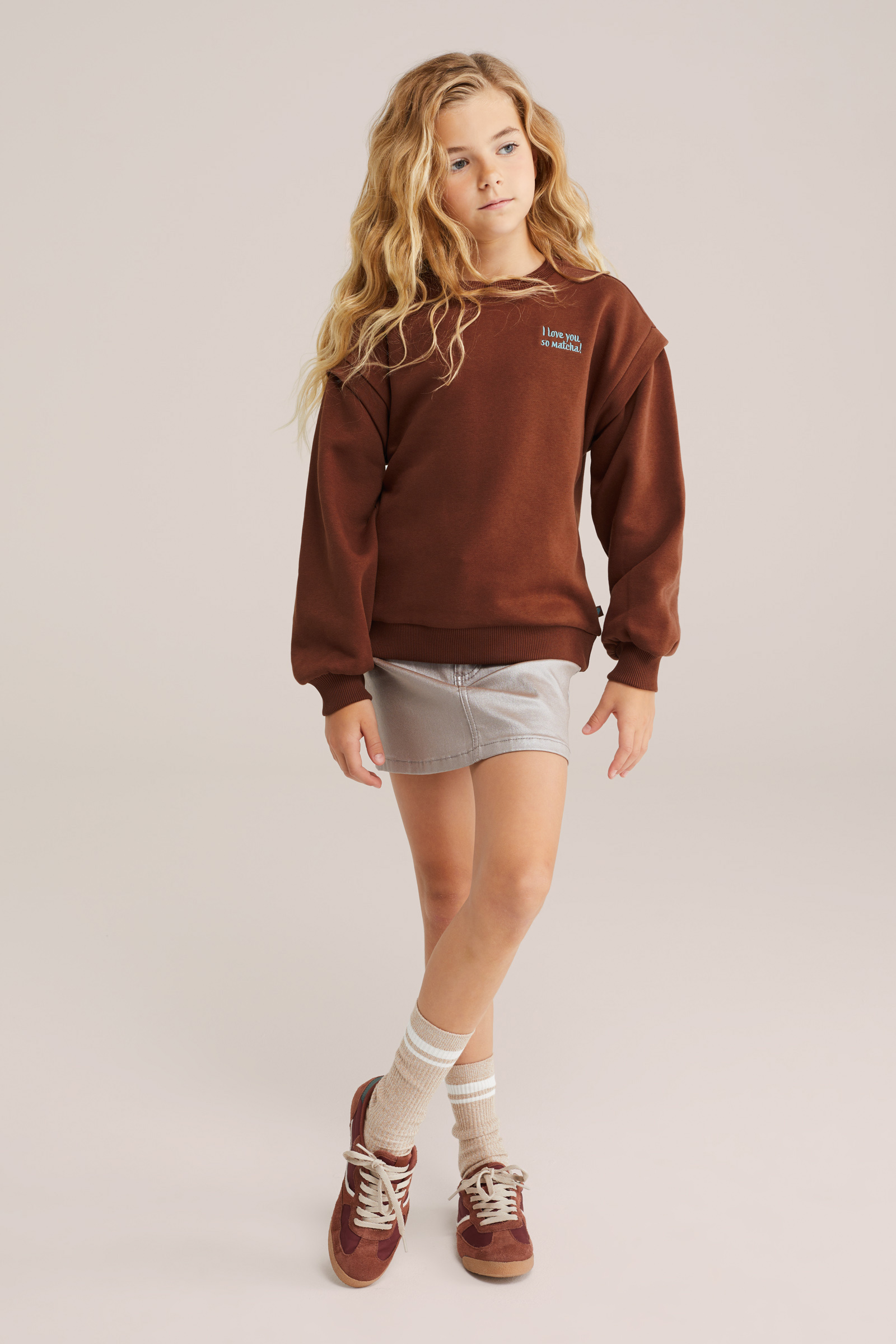 Meisjes oversized sweater met embroidery